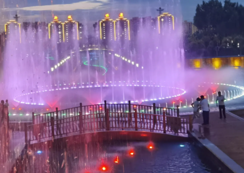 噴泉公司設計的噴泉景觀會朝著哪些方向發展